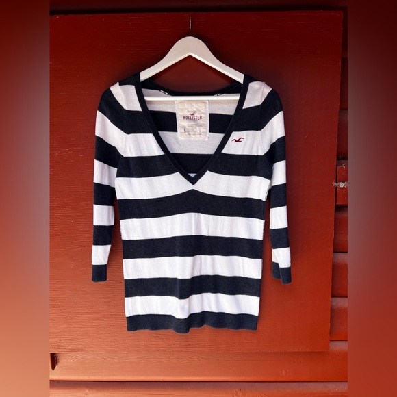 2009 Hollister 3/4" Sleeve Top - Picture 8 of 8